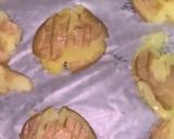A picture of step 4 of Italian Smashed Potato.