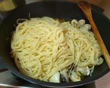 Pas rețetă Spaghetti cu vongole și roșii cherry 2 fotografie