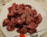 Foto del paso 3 de la receta: Estofado de ternera con shiitake y boniatos