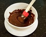 A picture of step 17 of Peppermint / Vanilla Layered Creamy Cheesecake.