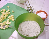 A picture of step 2 of Spongebob Lemon Bars.