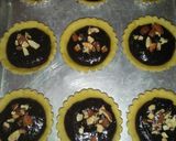 Foto langkah ke 4 dari resep Pie brownis almond topping.