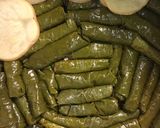 صورة لخطوة 2 من وصفة ألذ ورق عنب ممكن تذوقوه ذايب