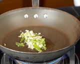 รูปขั้นตอนการทำที่ 3 ของ "ข้าวไข่ข้นกุ้งผัดพริก" ด้วยข้าวญี่ปุ่นโนริตาเกะ