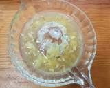 Foto del paso 1 de la receta: Ceviche de salmón con piña y jugo de naranja agria