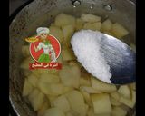 صورة لخطوة 1 من وصفة طريقه جديده لعمل البطاطس مسقعه بطاطس