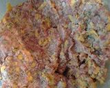 A picture of step 2 of Cheesy sausageball onion casserole.