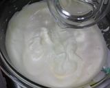 A picture of step 4 of Sponge Cake.