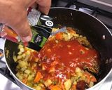 A picture of step 1 of Sonoran-Style Meatballs (Albóndigas a la Sonorense).