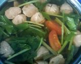 Foto langkah ke 5 dari resep Kuah Sawi Bakso Sapi 🐄.
