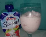 Foto langkah ke 4 dari resep Cimory Squeeze.