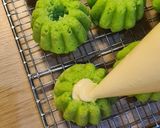 Foto langkah ke 8 dari resep Keik Pandan Cheese Lava.