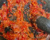 Foto langkah ke 2 dari resep Sambal Cumi Asin.