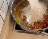 Foto del paso 10 de la receta: Arroz con rape y gambones, calabaza y espinacas