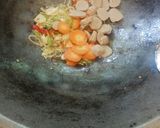 Foto langkah ke 2 dari resep Tumis bayam saori.