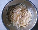 A picture of step 2 of Easy Fresh Onion Salad.