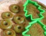 A picture of step 3 of Easy and Moist Festive Matcha Cakes.