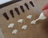 A picture of step 25 of Decoration Cookies: For Your Cakes on Doll's Day.