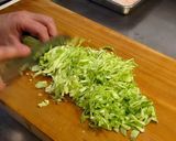 A picture of step 5 of Juicy Chicken Wing Gyoza.