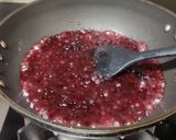 A picture of step 4 of Beetroot sabudana halwa.