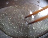 A picture of step 4 of My Ultimate Favorite! Ginger-Flavored, Sugar-Coated Sweet Potato Sticks (Kenpi).