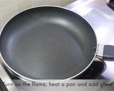 A picture of step 1 of Samak rice upma.