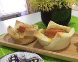Foto langkah ke 4 dari resep Roti Mangkuk dgn telur dan tuna.