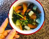 Foto langkah ke 5 dari resep Sayur Bening Bayam dengan Labu Siam.
