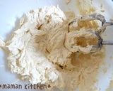 A picture of step 5 of Candied Chestnut Pound Cake.