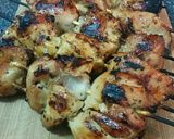 A picture of step 4 of Apricot glazed chicken skewers.