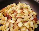 Une image de l'étape 5 de Tortilla de patatas de Lucia.