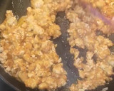 Foto del paso 3 de la receta: Pimientos rellenos de picada de cerdo y bechamel de queso