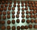 A picture of step 2 of Kanya's Meatballs.