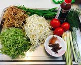 Hình bước làm 1 của món Bún ngao nghệ chua cay