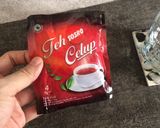 Foto langkah ke 2 dari resep How to Make : Milk Tea | Our Channel.