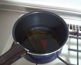 A picture of step 4 of Clear Clam Soup.