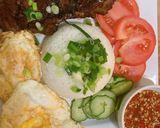 Hình bước làm 5 của món Cơm sườn ốp la