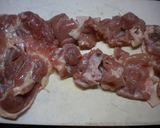 A picture of step 1 of Pan-fried Chicken Thigh with Honey and Lemon Juice.