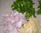 A picture of step 3 of Mix pakoray.