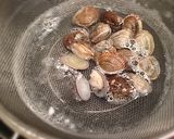 A picture of step 6 of Manila Clam Seasoned Rice.