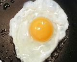 A picture of step 2 of Cheap, Quick Half-cooked Egg Over Rice.