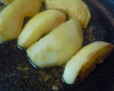 A picture of step 3 of Macrobiotic Caramelized Apples.