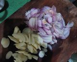 Foto langkah ke 2 dari resep Asam-asam daging.