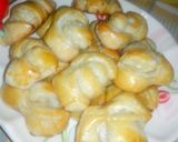 A picture of step 16 of Sweet croissant.