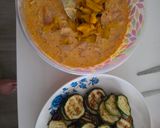 Sajtos-padlizsános csirkés rakottas recept fázis 2 fotója