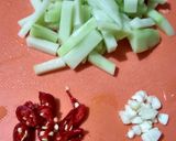 Foto langkah ke 1 dari resep Tumis Labu Siam (Mudah, Murah, Cepat).