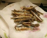 A picture of step 2 of Alici Fritti Deep Fried Anchiovies.