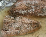 Foto del paso 1 de la receta: Salmón al papillote con puerro al vapor