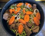 Foto del paso 3 de la receta: Bisteces en salsa verde con verduras