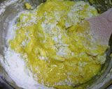 A picture of step 5 of Banana Muffins.